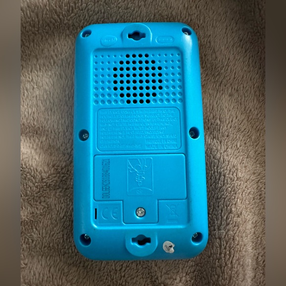 VTech Chat & Call Learning Phone - Picture 3 of 5